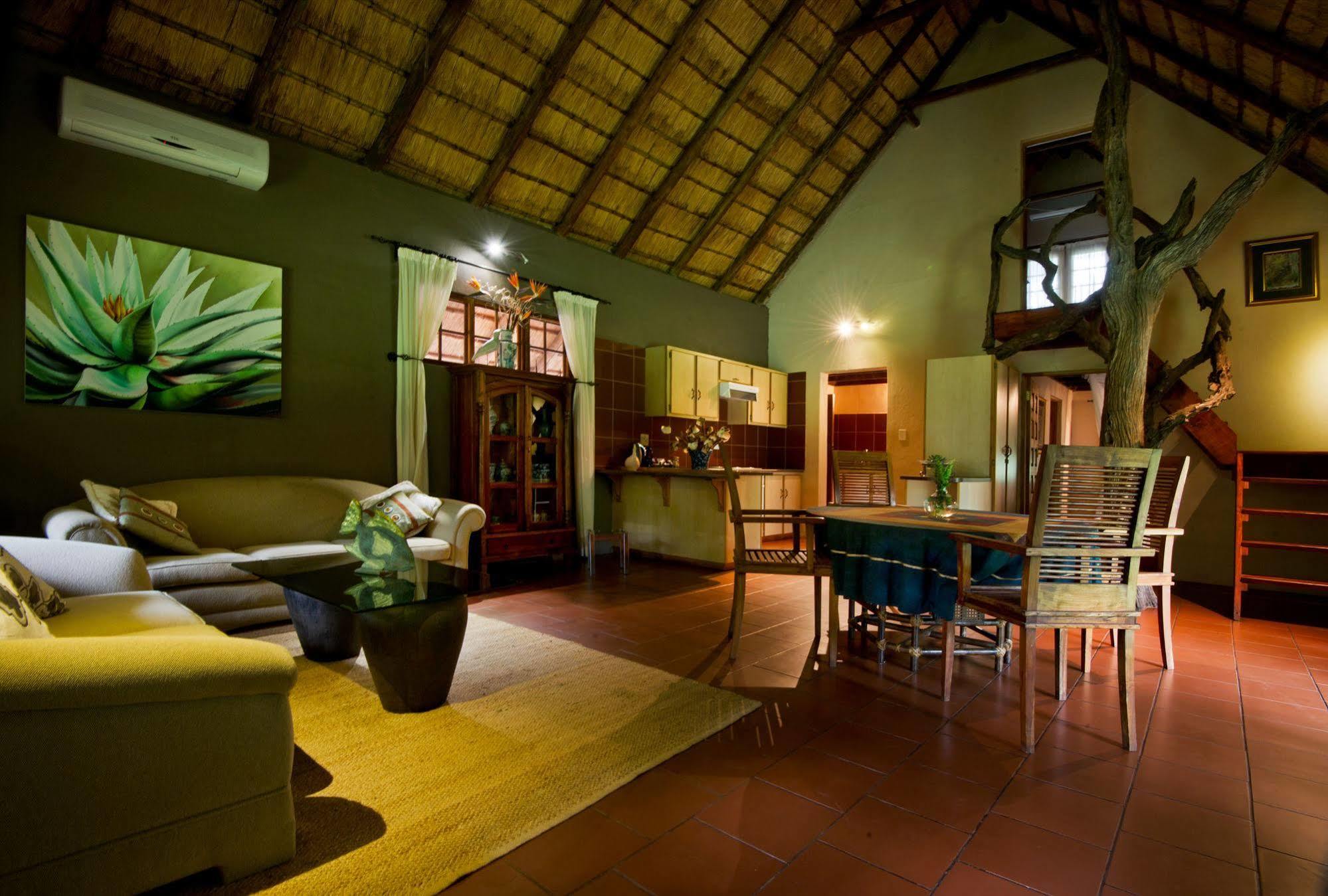 Blyde River Canyon Lodge โฮดสปรูท ภายนอก รูปภาพ